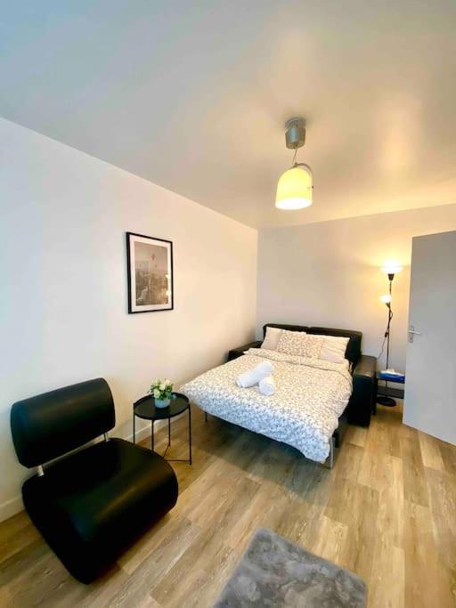 Luxsuite Aubervilliers Exterior photo